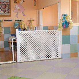 Guardería Escuela Infantil Don Peque Interior con bolsos